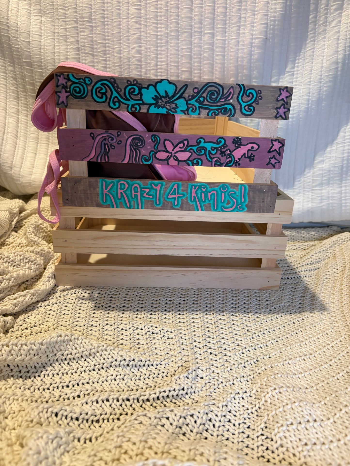 Krazy4kinis box